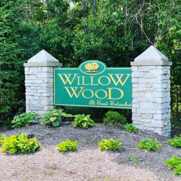 Willow wood Sign