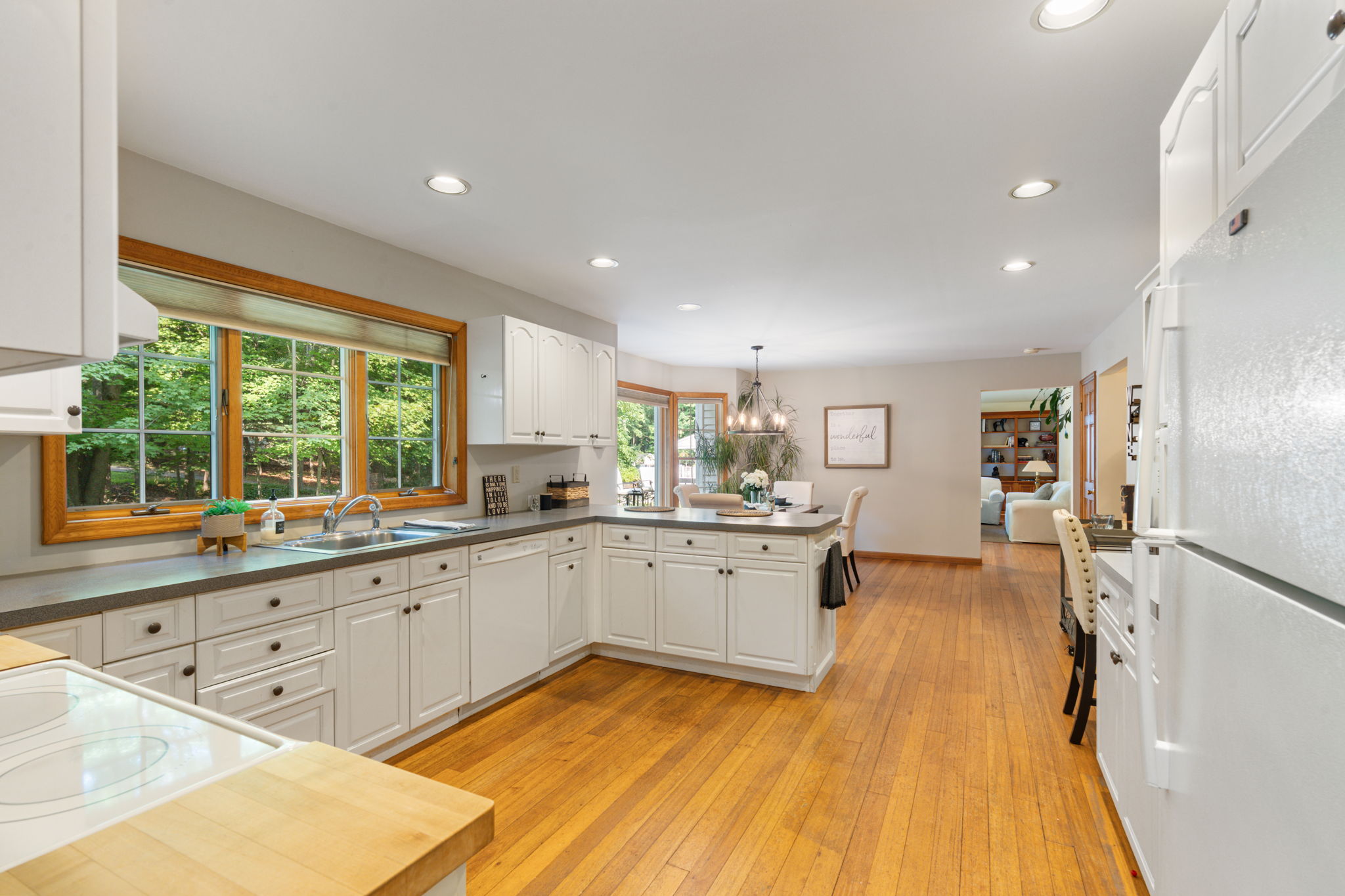 470 Pond Path East Setauket property photo